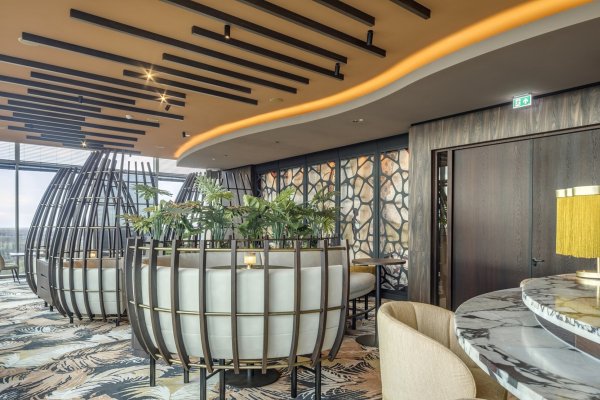 Miód i róż. Ekscytujący hotel sieci Van der Valk