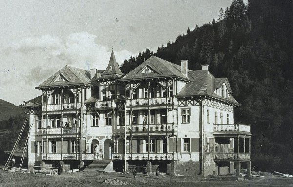 Luksusowa Willa Wanda w Szczawnicy, 100 lat burzliwej historii: gwiazdy kina, szpital, konspiracja wojenna i silne kobiety